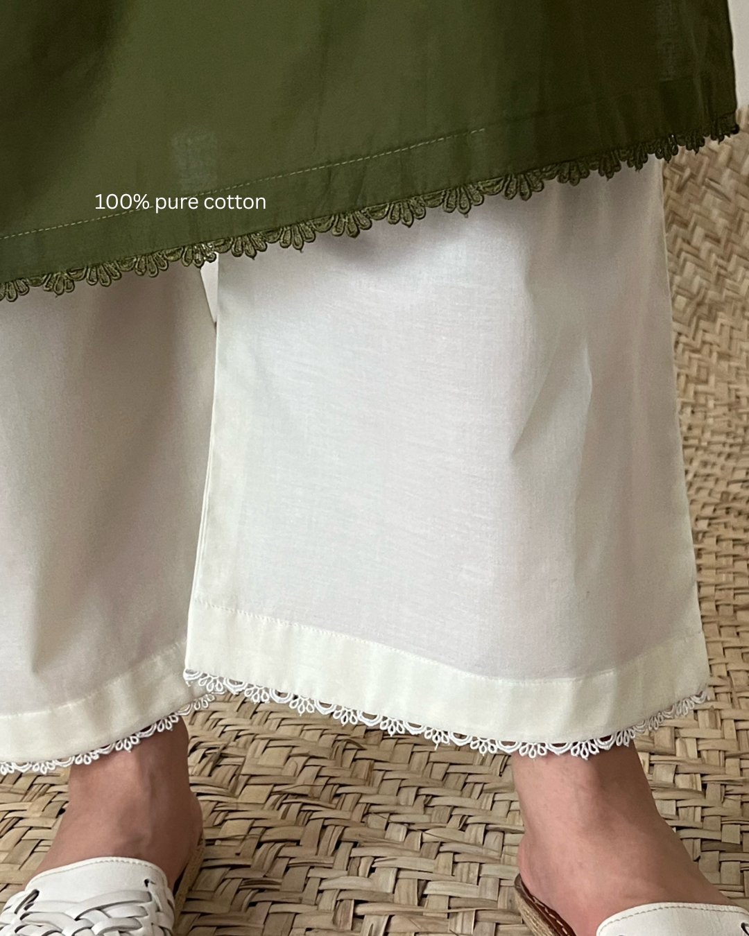 Oﬀ white Cotton Trouser